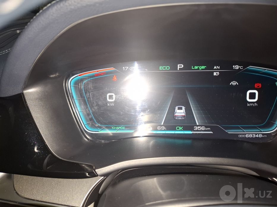 BYD Song plus flagship 2022yil kraskalari toptoza 68000km halol yurgan
