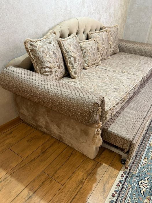 Продается раздвижные диваны