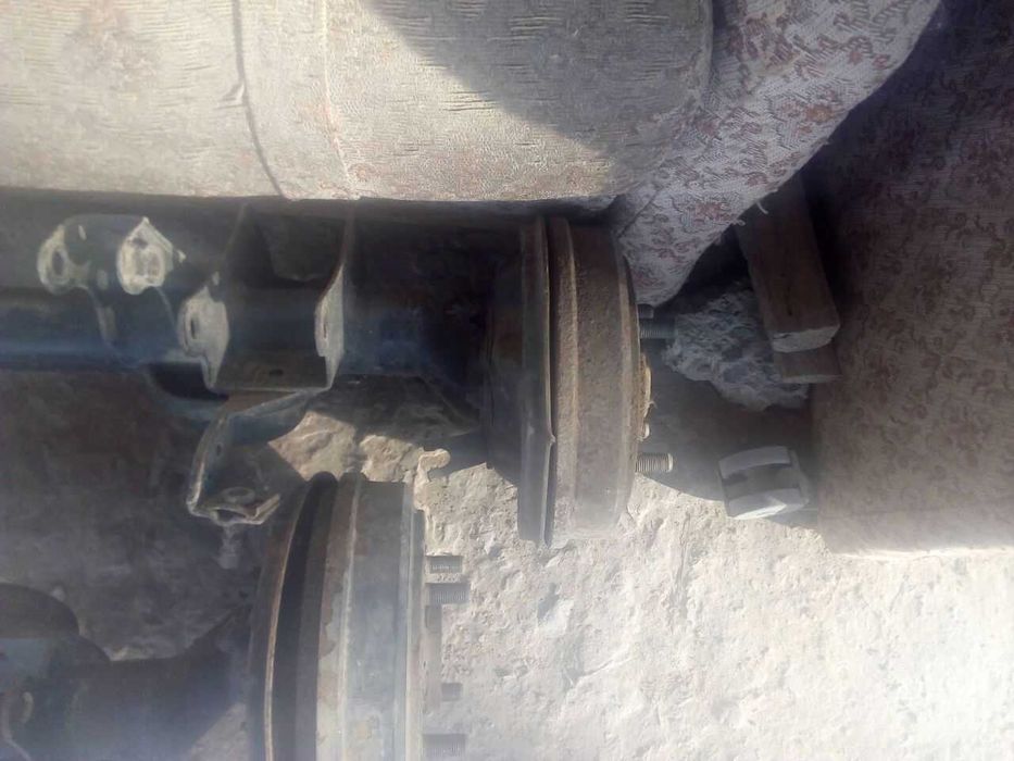 Капот ТИКО б/у. МАТИЗ арткы мост 2шт. КВАДР. приц. донг 4шт.