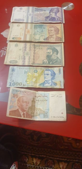 Vând bancnote vechi in stare bună