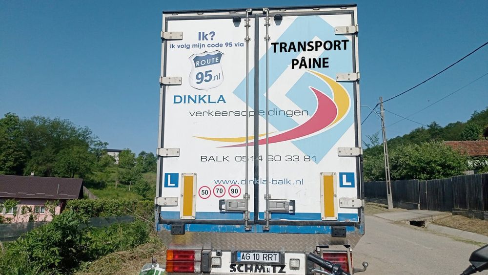 Vând semiremorca Schmitz