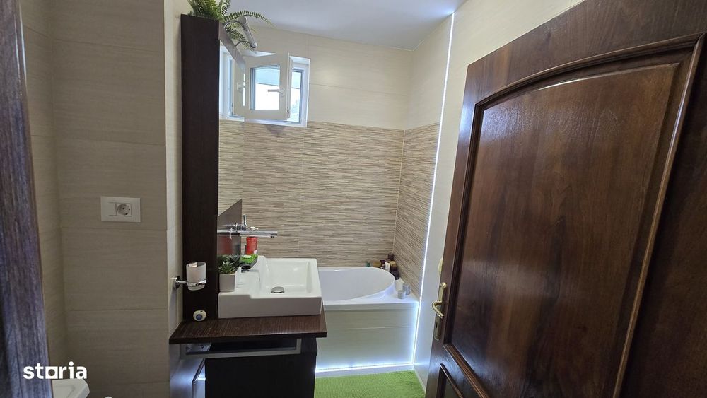 Ofer spre închiriere apartament modern