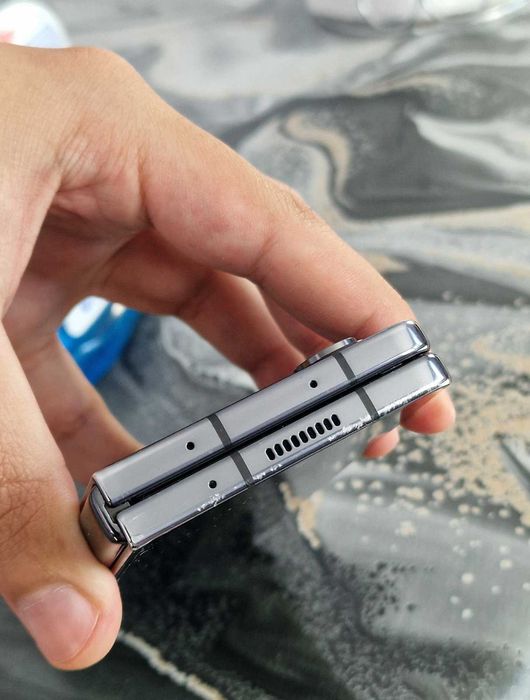 Samsung Galaxy Z Fold 5