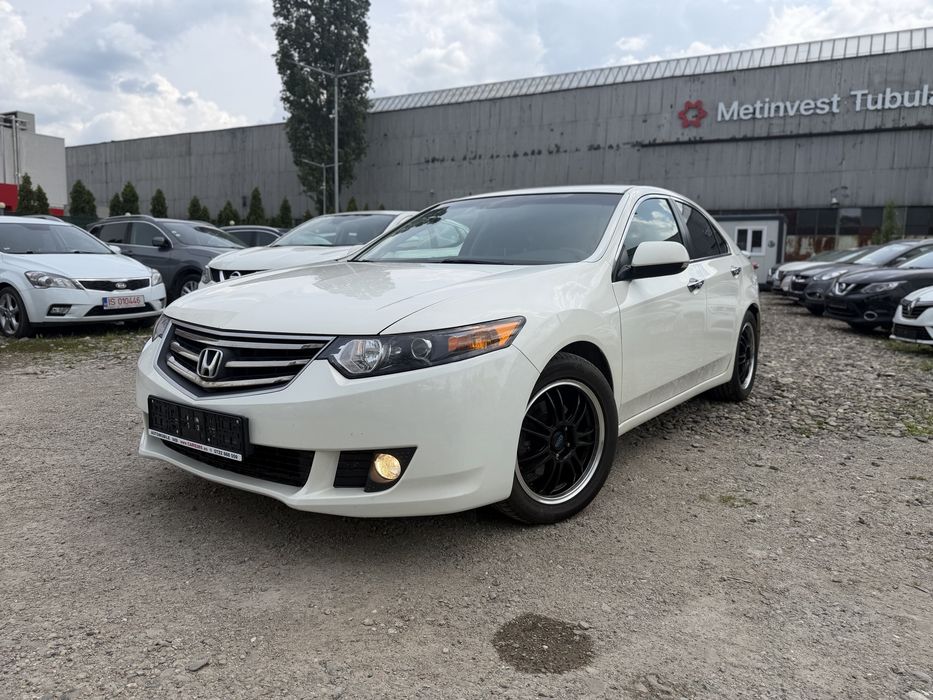 HONDA Accord 2011