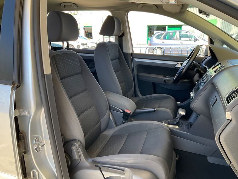 Volkswagen Touran 2.0 TDI Trendline 2008