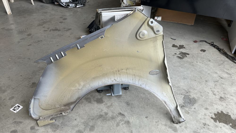 2 броя десен калник Peugeot Partner 2008-2017