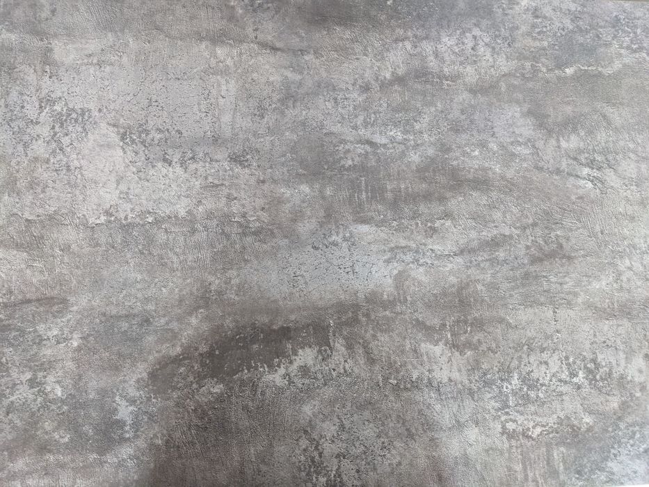 Продается Стол на металлическом каркасе