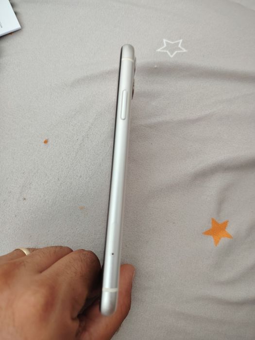 iPhone 11 folosit