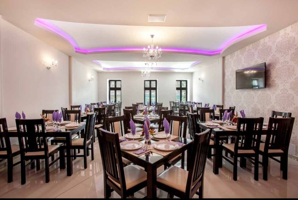 Hotel cu restaurant de vanzare in centrul orasului Sighisoara