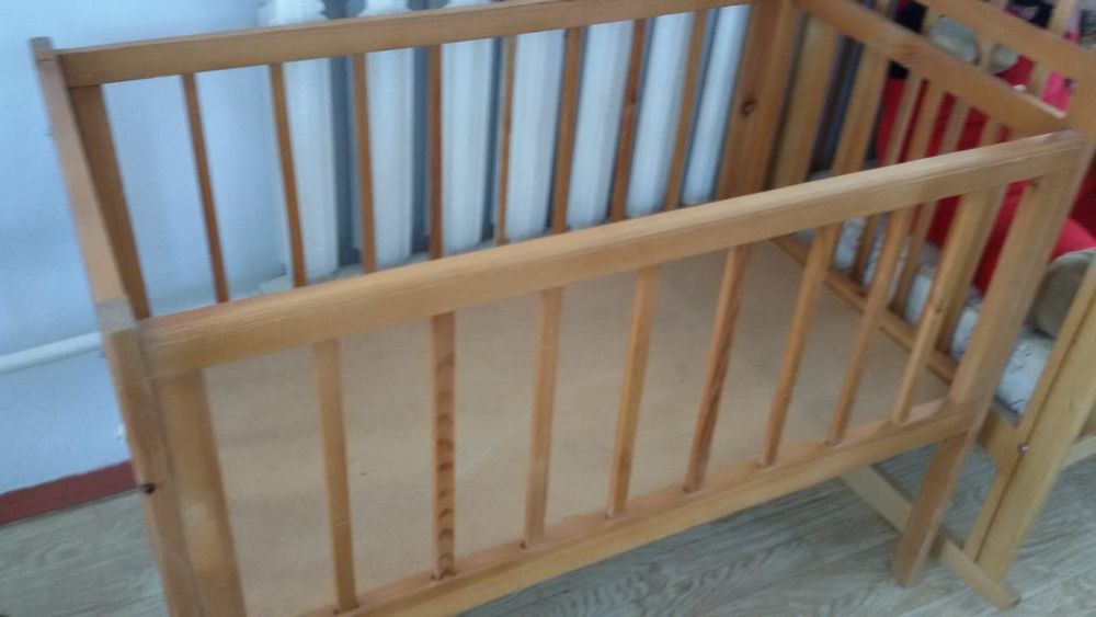 Детские манежы-кроватки.