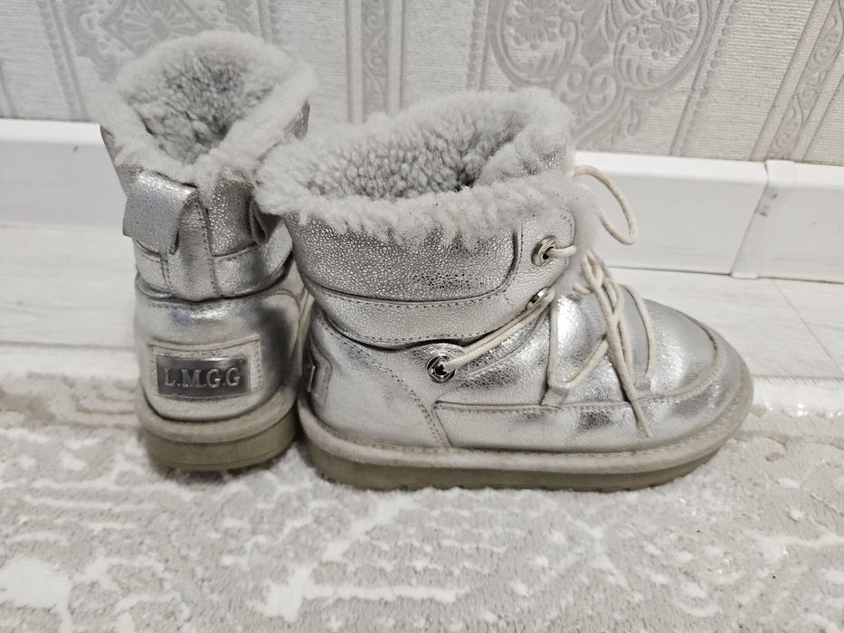 Продам зимние сапоги 31 размер