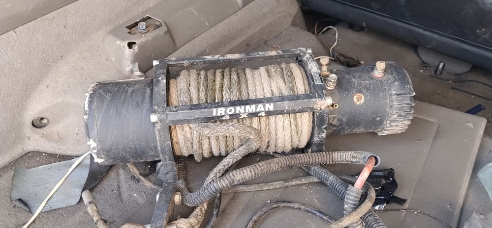 Troliu ironman 12000lb