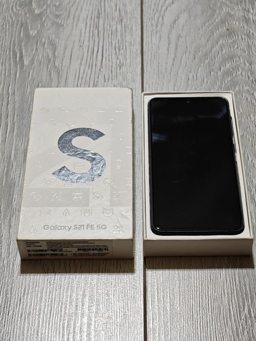 Samsung S21 FE 256 gb Ram 8 5G EAC