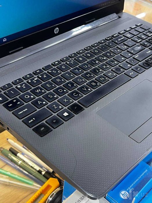 HP Laptop Amd Ryzen 5 3500U DDR4 8GB SSD 120GB + 500GB HDD 15'6 FHD