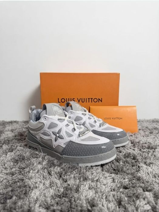Adidasi LV Skate Alb - Full Box Calitate Premium