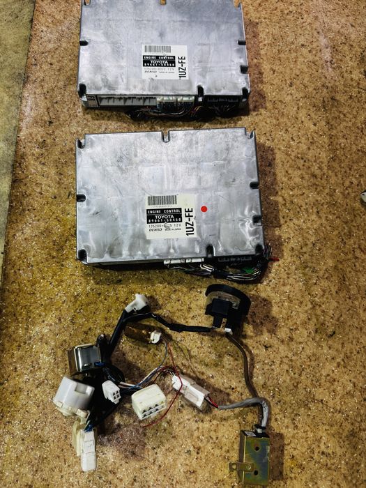 Блок управления ДВС компьютер 1 UZ-FE