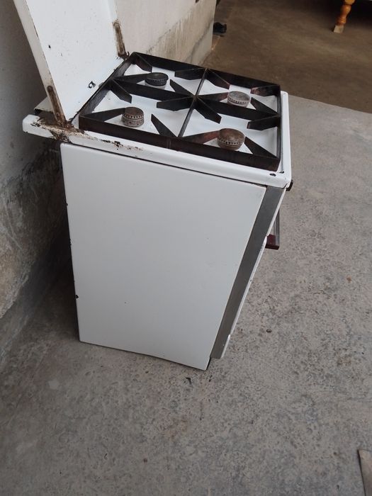 Газ плита  сотилади