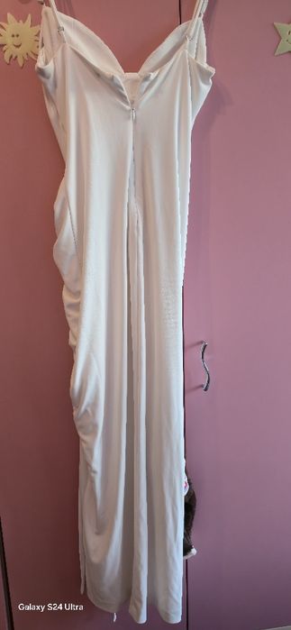 Елегантна рокля на Zara