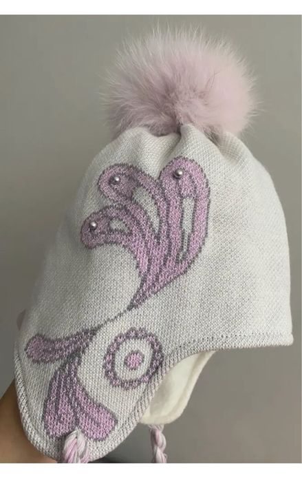 Новые. Красивые шапки. Pilguni Польша