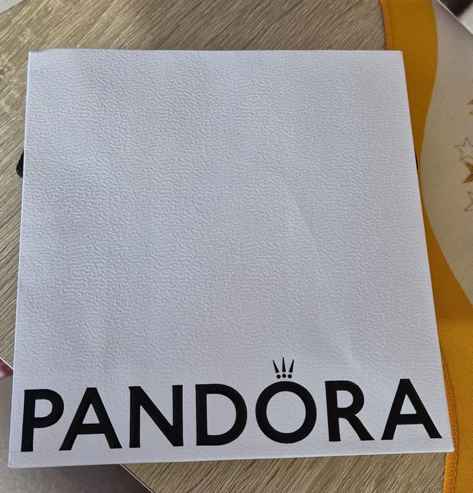 Pandora set cutie si plasuta