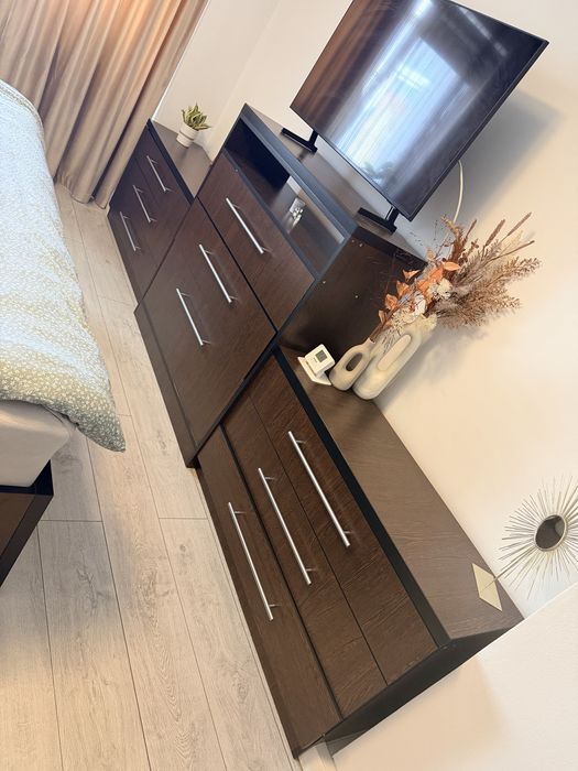 Set Mobilă dormitor/ living comodă TV+ 2 comode laterale
