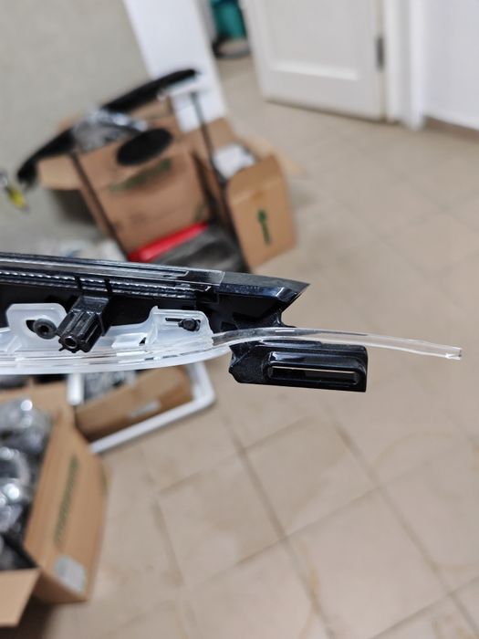 Ornament ușă dreapta față BMW X1 F48 cod 12747604 pachet lumini