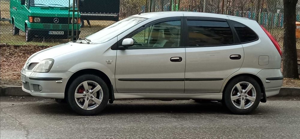 Nissan Almera Tino, 1.8, 116 k.c. 2005 Бензин, Миниван