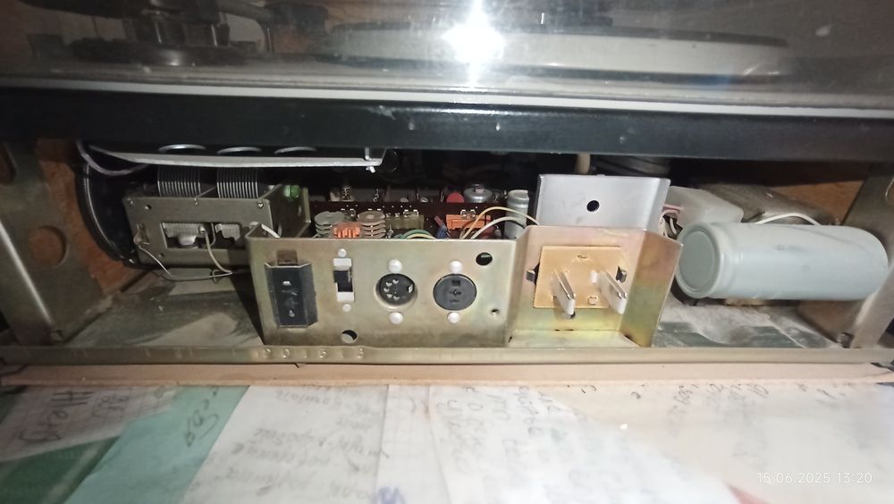 Проигрыватель б/у