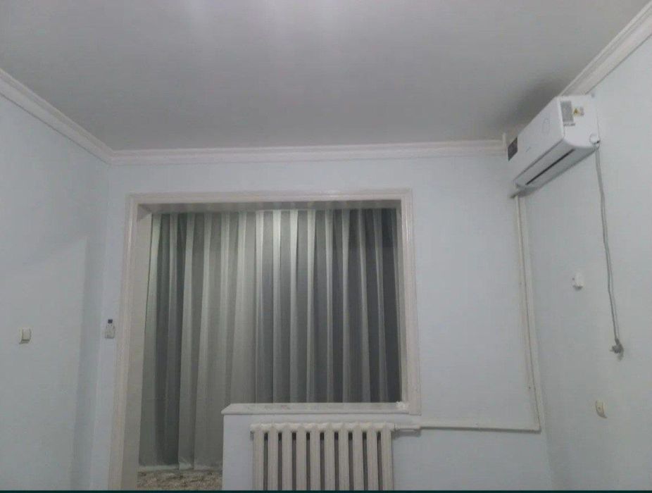 Юнусабад 7 квартал. Продается квартира  1/2/4