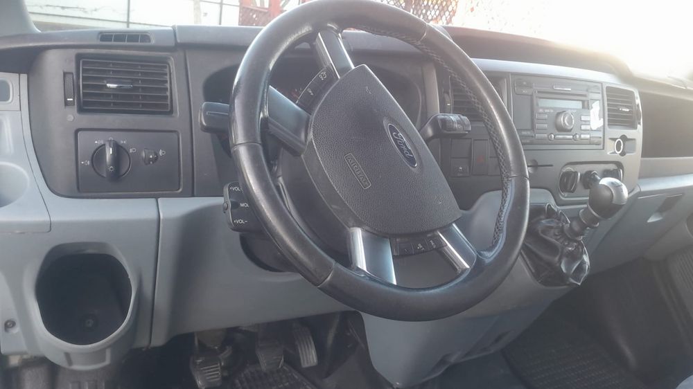 Ford Transit - An 2011 - 2.2 Diesel 115 CP - Clima!