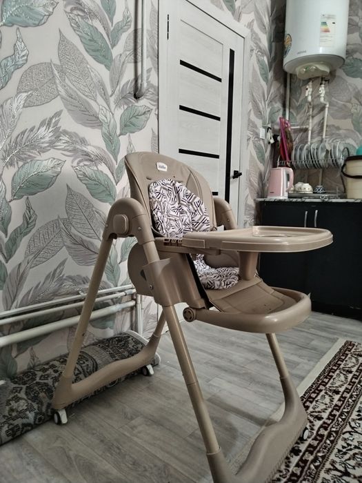 KIDILO. Детское кресло для питания детей.