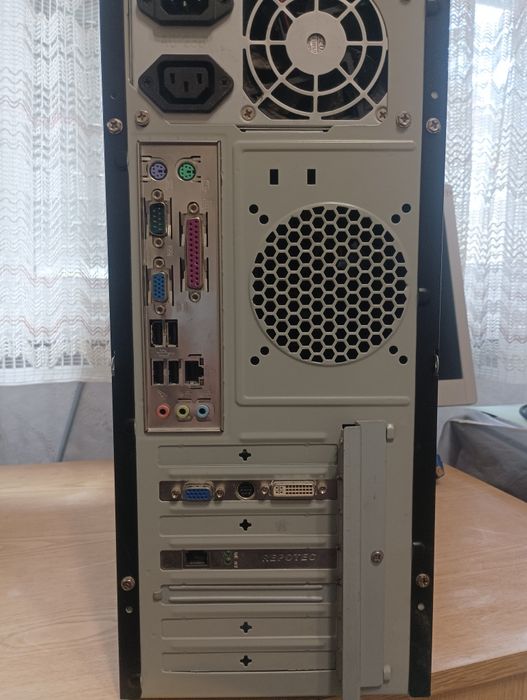 Настолен компютър