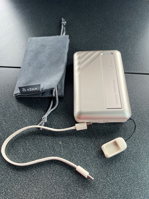 VIONTA D10 Qi2 Solid-State Power Bank cu Stand  10.000ma