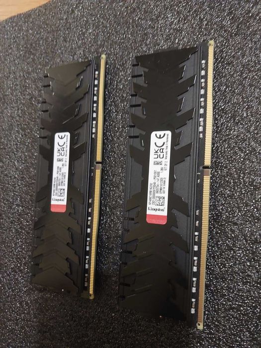 32GB 3600Mhz CL16 DDR4 - Kingston Fury Renegade