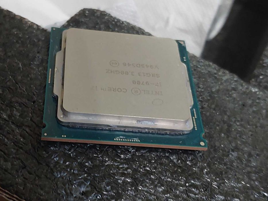 Intel i7 9700, 8-ядрен, LGA 1151 - със ЗАБЕЛЕЖКА !