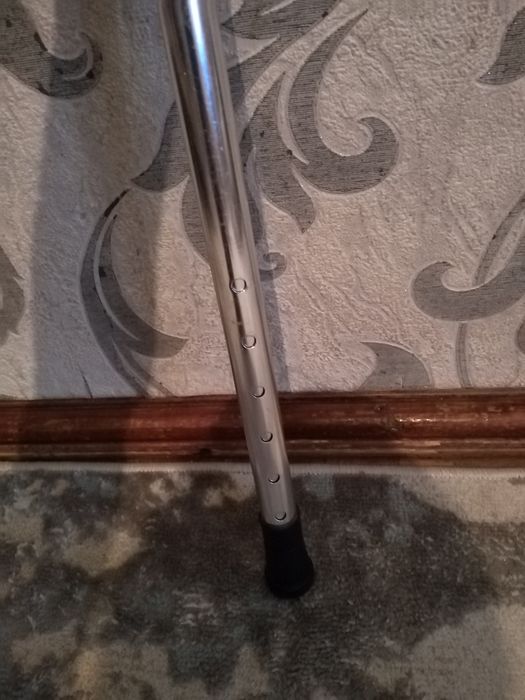 Продам трость 6000т