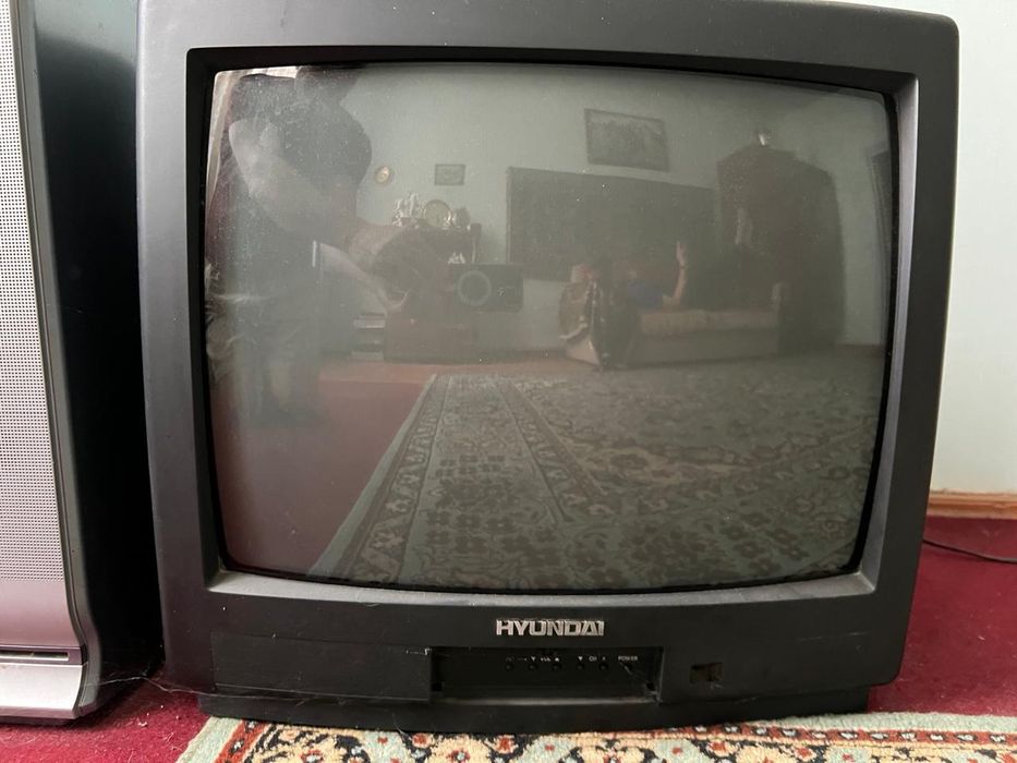 Телевизор на запчасти
