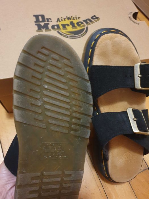 Дамски чехли DR.MARTENS