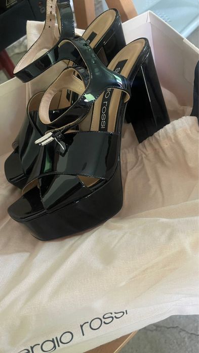 Босоножки Sergio Rossi