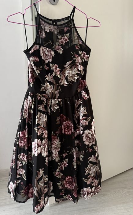 Rochie Mohito.