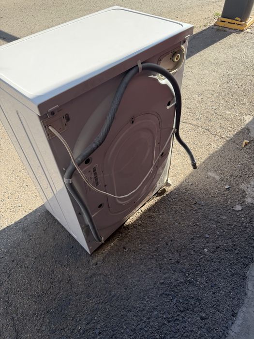 Продам стиральную машинку indesit