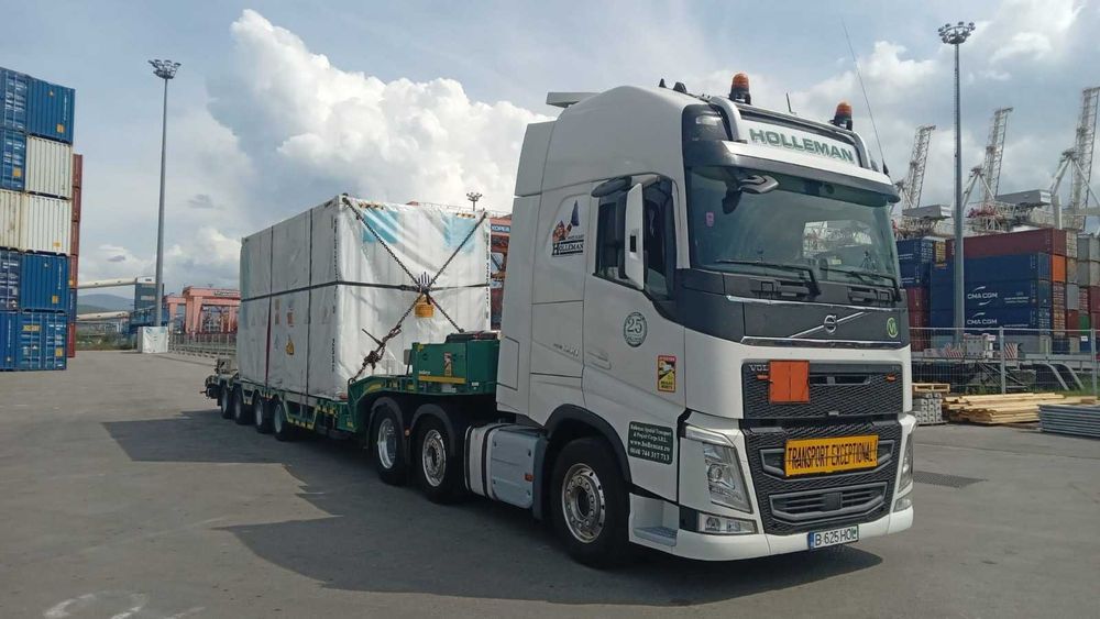 Transport agabaritic project cargo intern si Europa