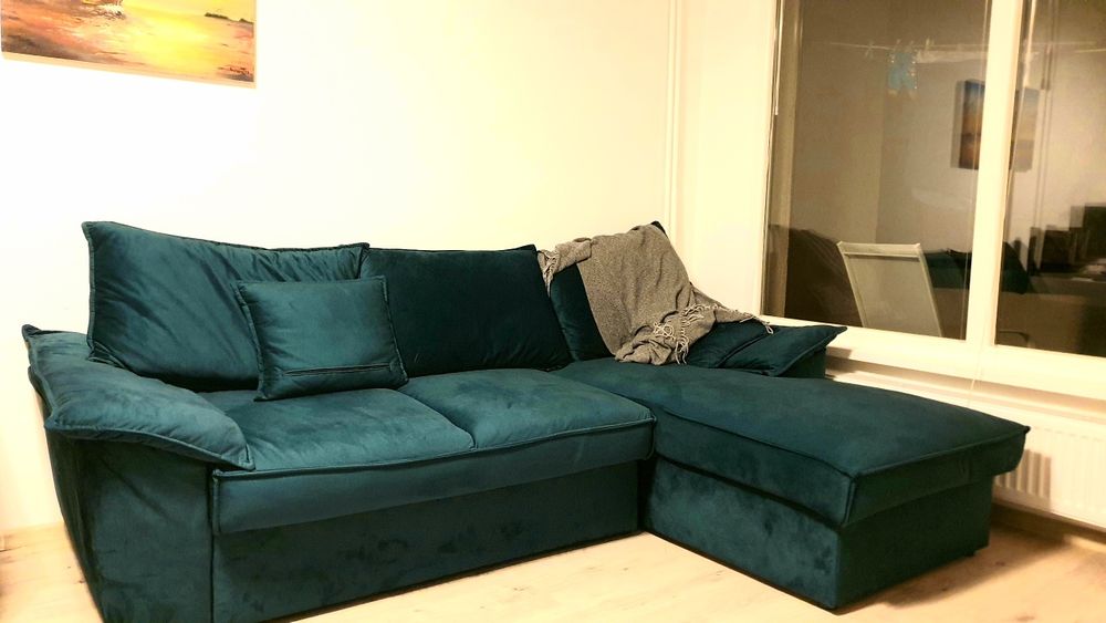 Разтегателен диван с ракла