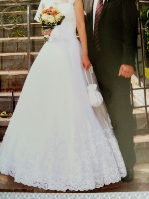 Vînd rochie mireasă