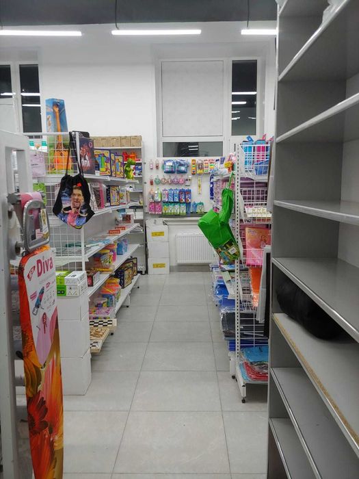 Продам стеллажи и остравок