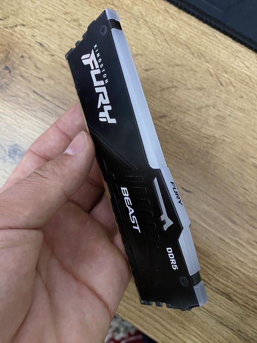 Kingston Fury DDR5 16Gb  Operativka
