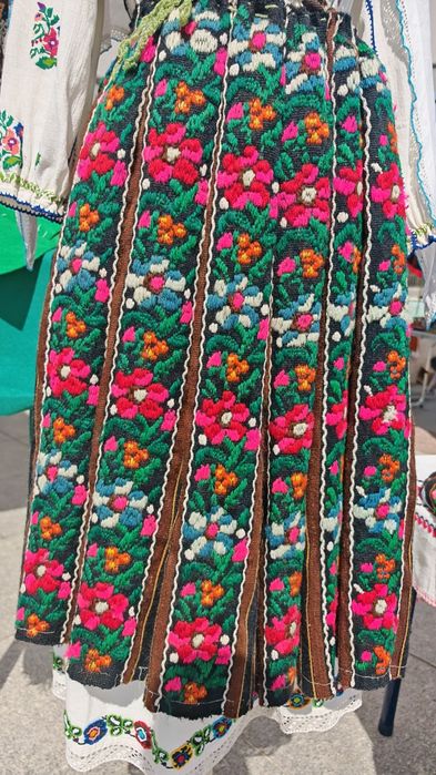 Costum popular vechi