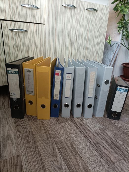 Папки для бумаг регистрационные