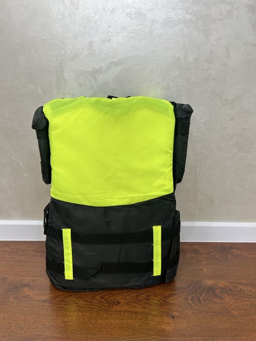 спасательный жилет