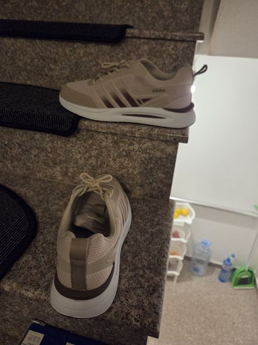 Маратонки Adidas